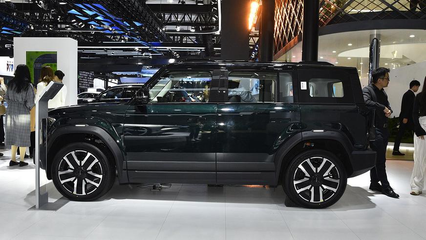 Батарейный кроссовер Chery iCar 03: характеристики и цены