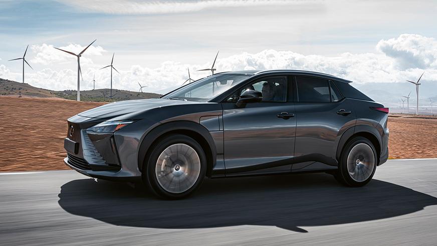 Первый электромобиль Lexus представлен официально