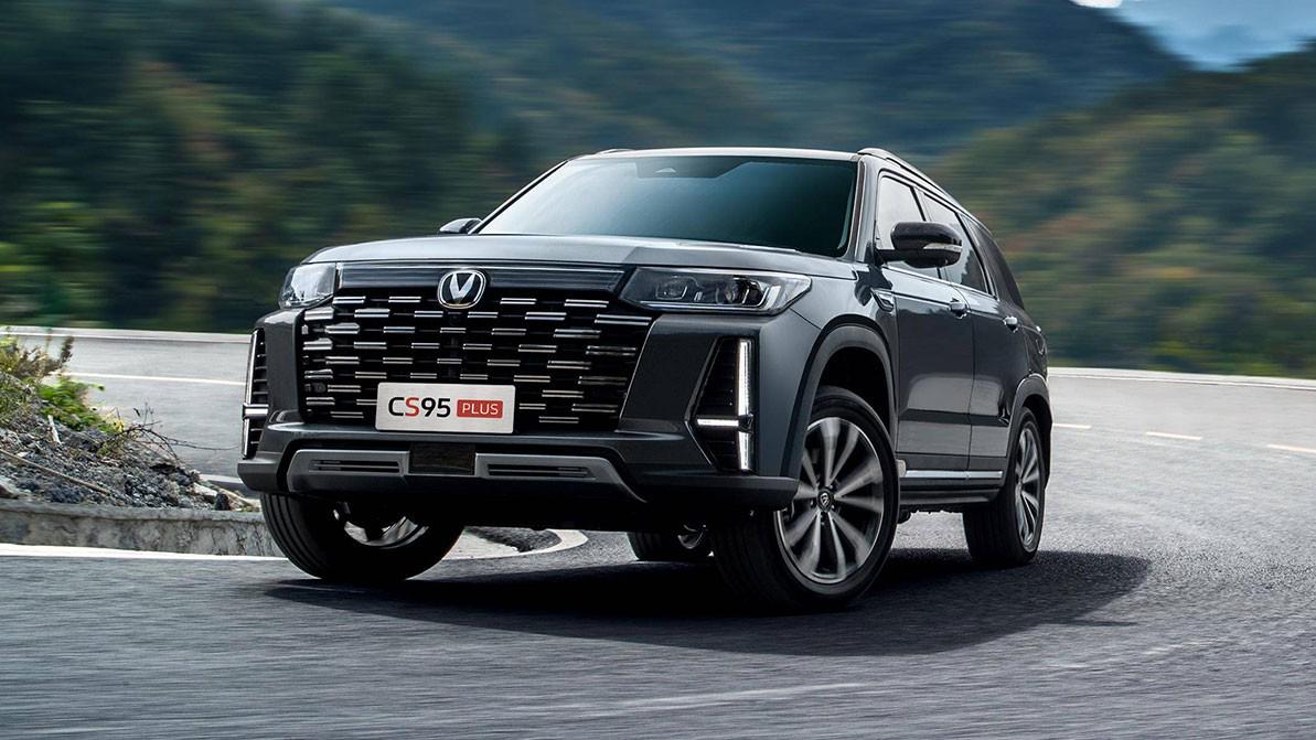Озвучены цены на кроссовер Changan CS95 в Казахстане