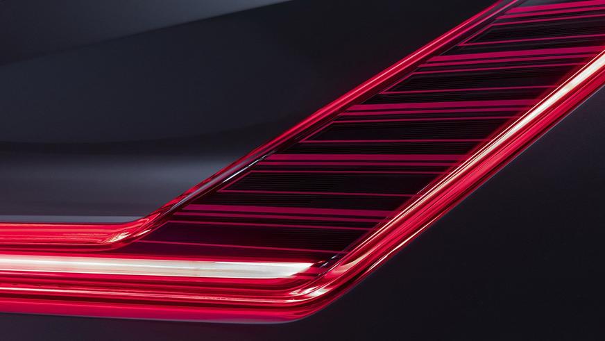 Cadillac интригует грядущими новинками