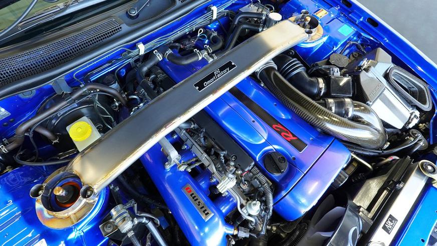Один из самых редких Nissan Skyline GT-R появился в продаже в Дубае
