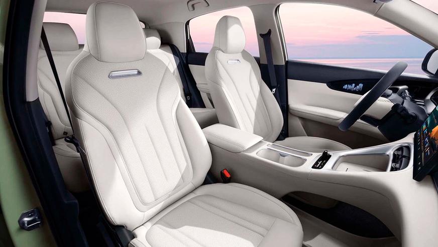 В Беларуси локализовали китайский бестселлер Geely EX2