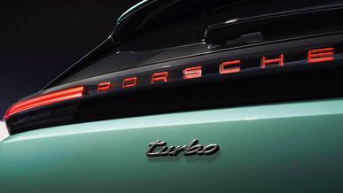 Porsche уверенно возвращается к ДВС