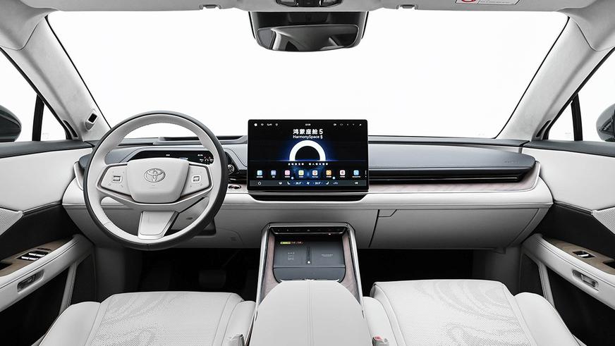 Электроседан Toyota bZ7 поступил в продажу по цене от 12.8 млн тенге