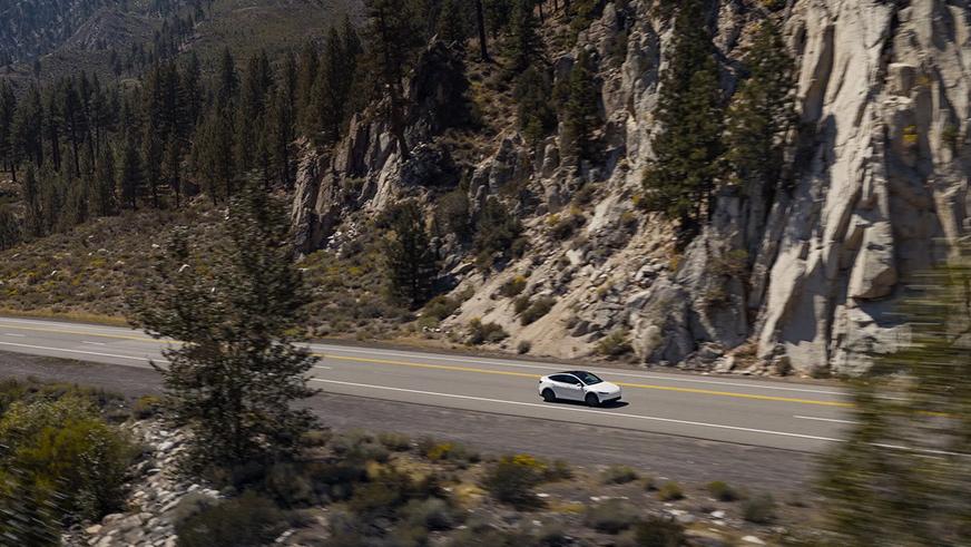 Tesla Model 3 и Model Y стали дешевле и проще