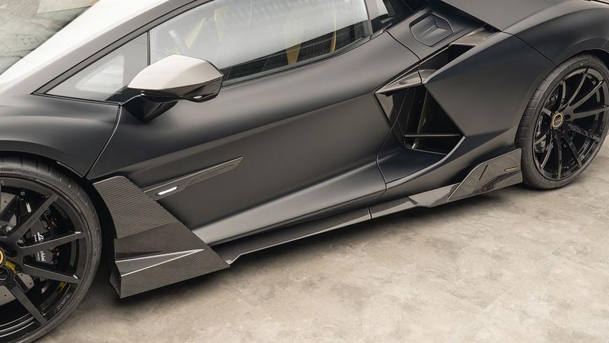 Плюс 55 сил и много карбона. В Mansory доработали Lamborghini Revuelto