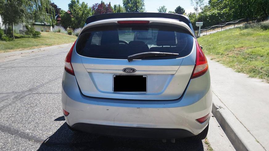 Знаменитая ультракороткая Ford Fiesta ищет нового хозяина