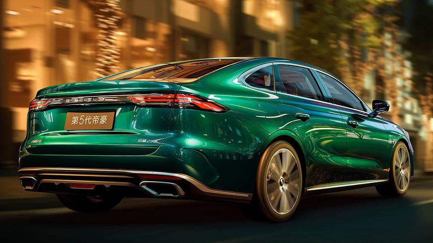 Седан Geely Emgrand со сменой поколений стал больше и мощнее