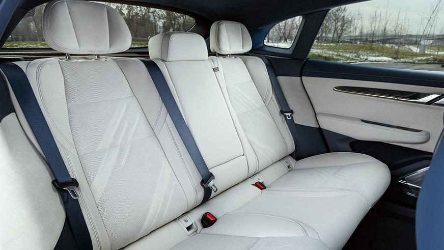 Zeekr 001: от покупки до 100 км/ч