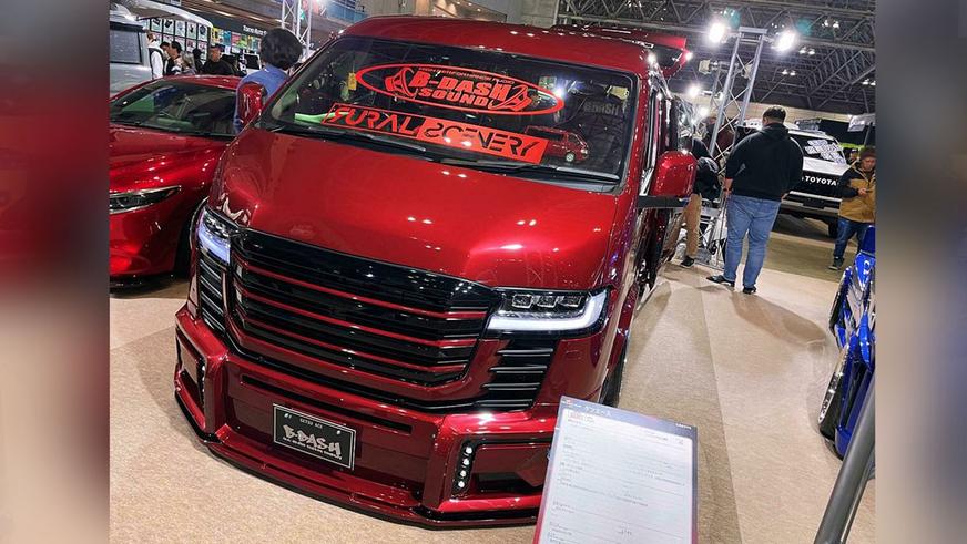 Toyota Hiace сделали похожим на Land Cruiser 300