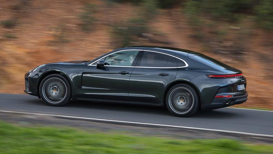 Третье поколение Porsche Panamera добралось до Казахстана