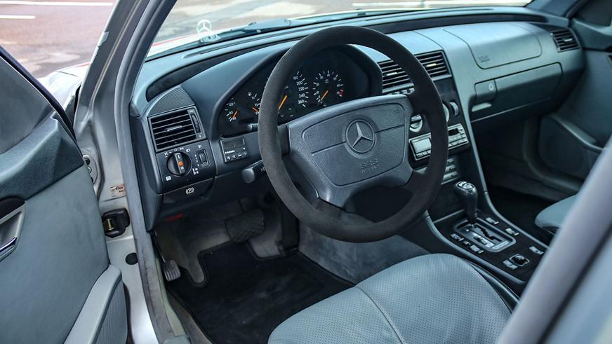 За реплику седана Mercedes-Benz из DTM предлагают всего 5 млн тенге