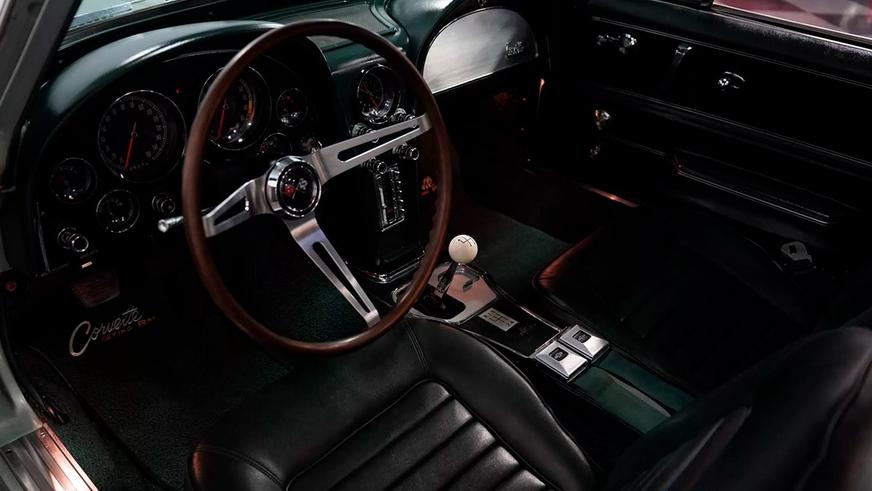 Фото дня: несколько автомобилей разбили прямо на аукционе Mecum