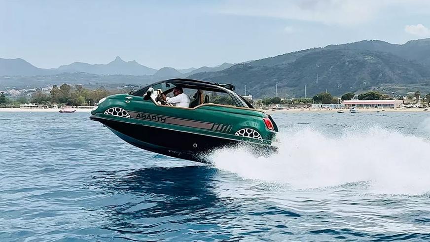 Люксовые катера в виде маленьких «фиатов»