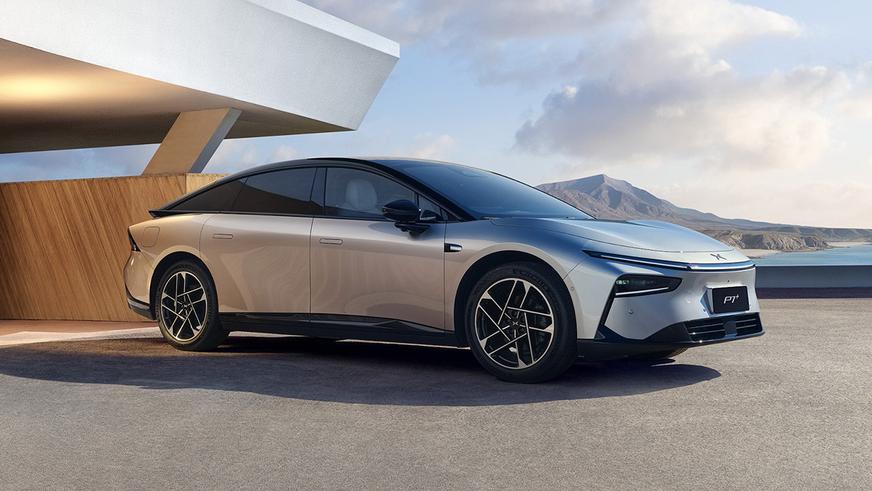 Xpeng запустил продажи флагманского электрокара P7+