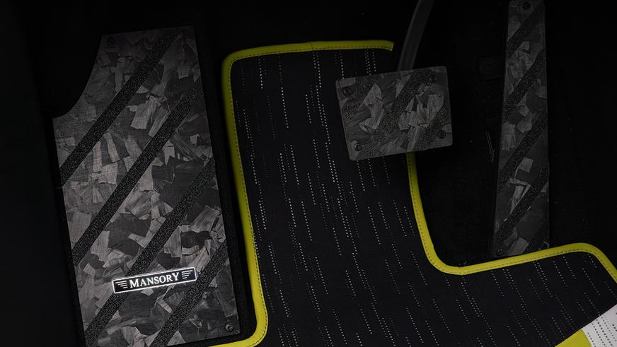 В Mansory создали экстравагантный бодикит для Tesla Cybertruck