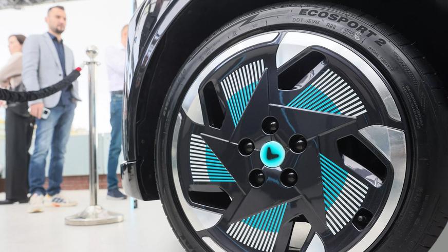 Презентован прототип российского электромобиля «Атом»