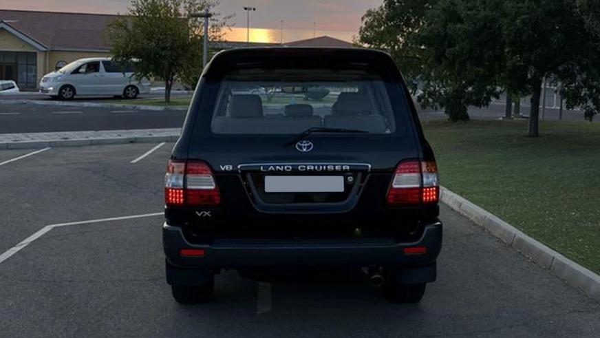 Land Cruiser 100 c мизерным пробегом продают на Kolesa.kz