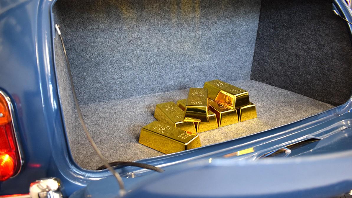 Классический Mini превратили в полноценный игровой симулятор