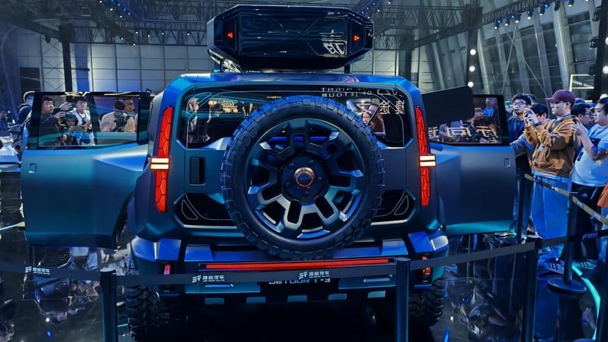 У Jetour появился 1300-сильный внедорожник