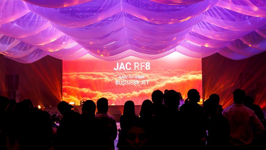 Семиместный минивэн от&nbsp;JAC вышел на&nbsp;рынок Казахстана