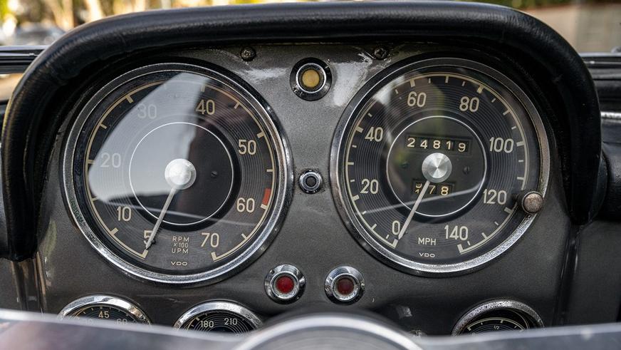 Mercedes-Benz 190 SL на торгах: 50 лет в одних руках и неизвестный пробег