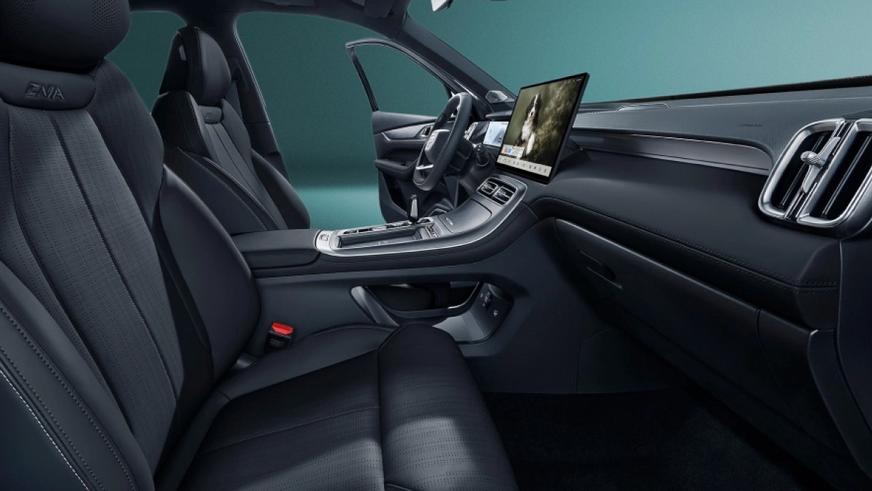 Новый Geely Atlas в Казахстане. Сколько просят за кроссовер