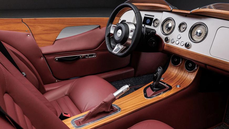 Родстер Morgan Plus Six стал ещё винтажнее благодаря Pininfarina