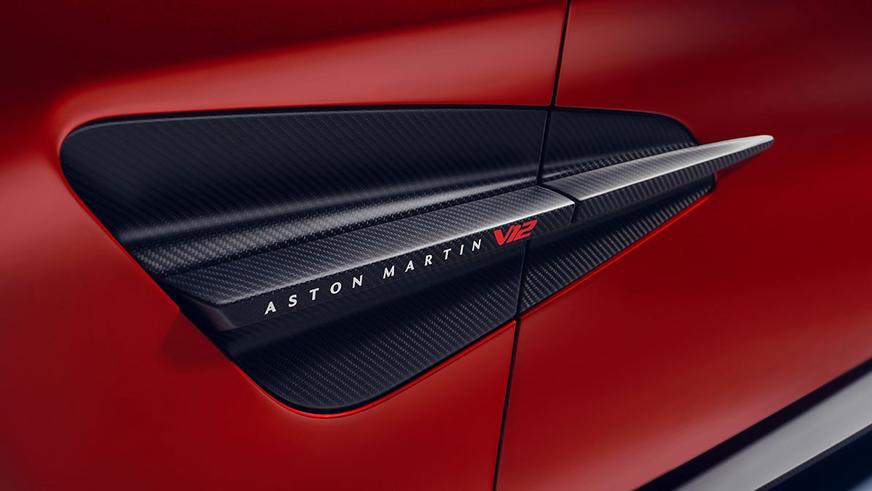 Новый флагман Aston Martin стал самым мощным в истории