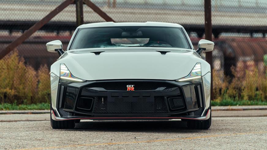 Один из самых редких Nissan GT-R в мире уйдёт с молотка