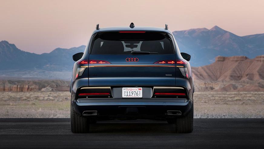 У Audi появился новый флагманский кроссовер – Q9