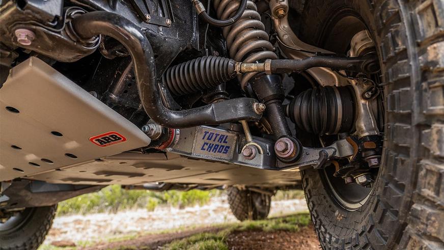 Самый дорогой внедорожник Lexus подготовили к путешествиям по тяжёлому бездорожью