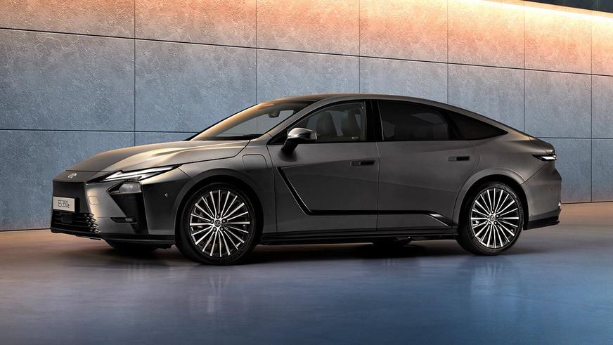 Новый Lexus ES для Европы. Фото и характеристики
