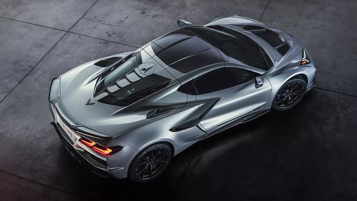 Chevrolet Corvette стал гибридом, и у него 1250 сил