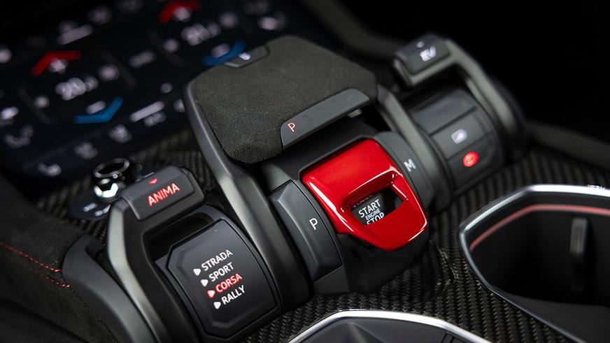 Представлен самый мощный заводской Lamborghini Urus