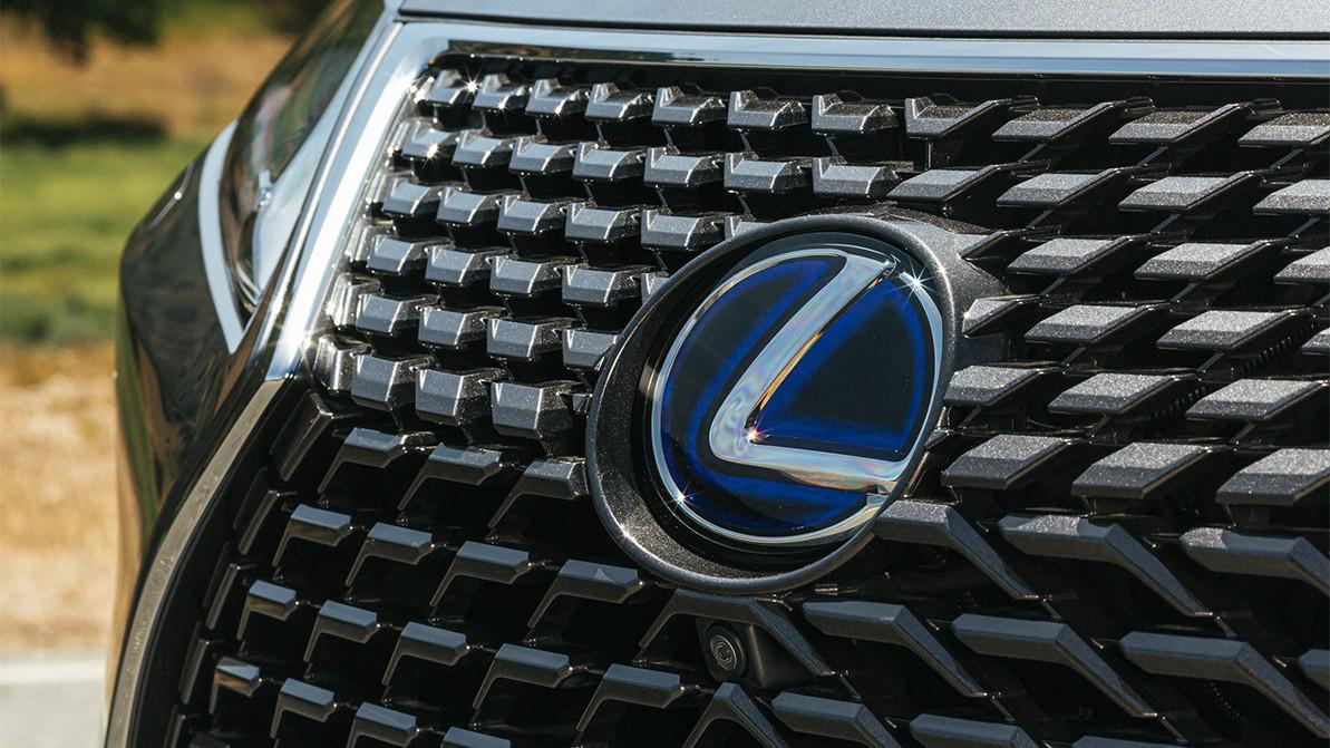 Новый кроссовер Lexus TX увидит свет в 2023 году