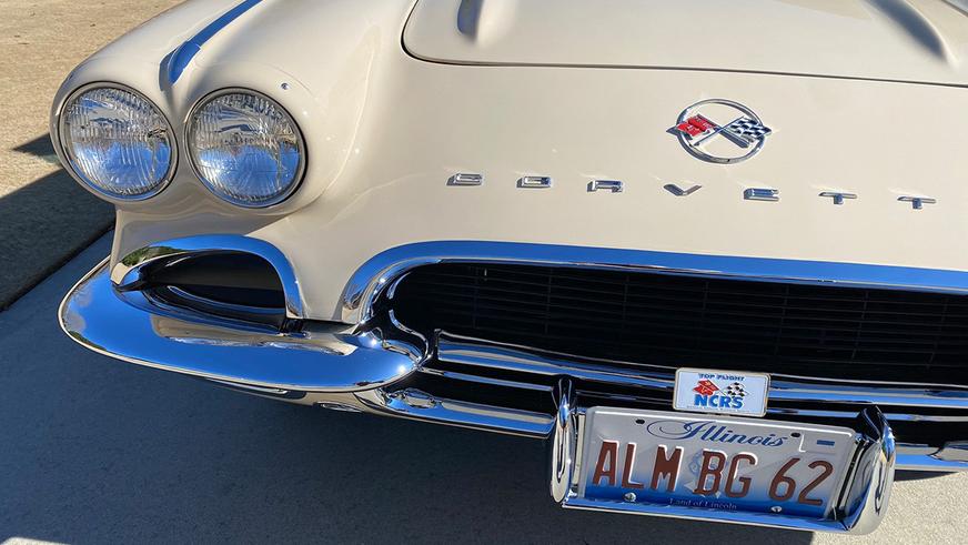 Раритетный Chevrolet Corvette уронили с автовоза