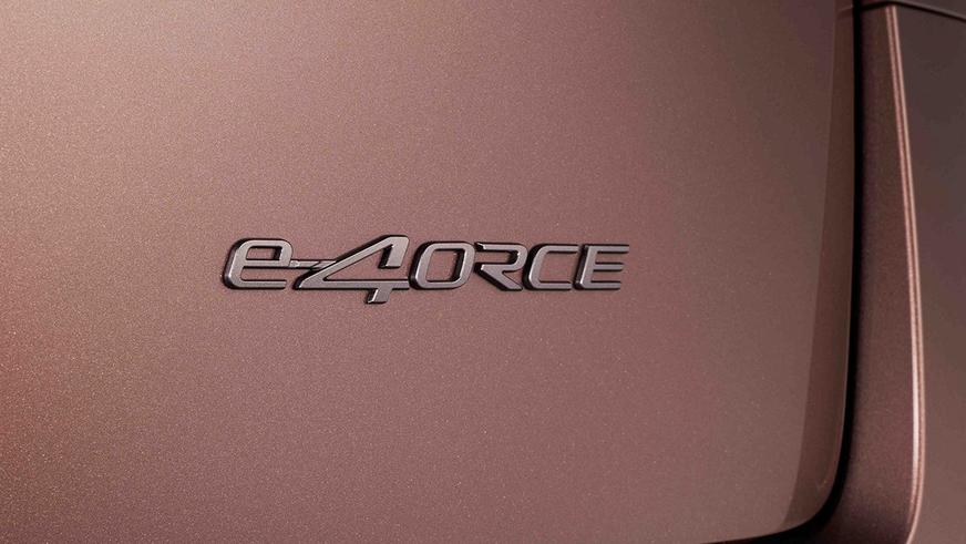 Представлен новый минивэн Nissan Elgrand