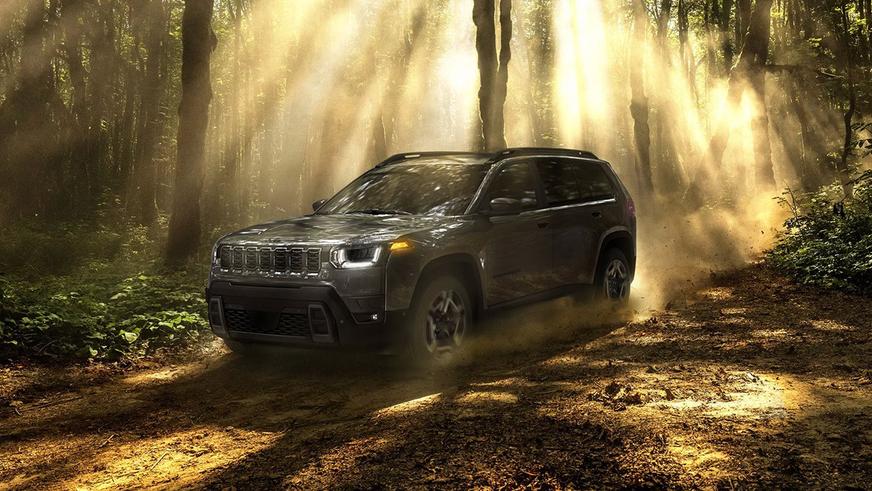 Первые фото нового Jeep Cherokee Первые фото нового Jeep Cherokee