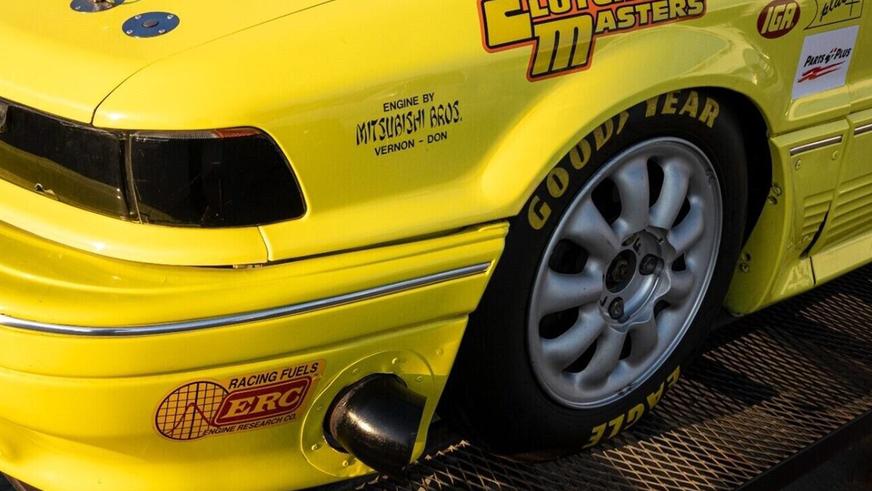 Mitsubishi Galant, способный разогнаться до 360 км/ч, выставлен на продажу