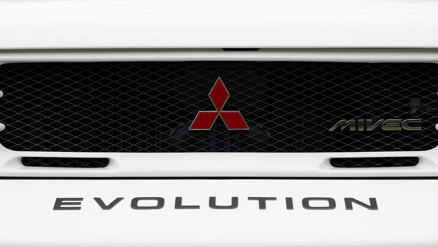 Редкий Mitsubishi Pajero Evolution выставили на продажу в США