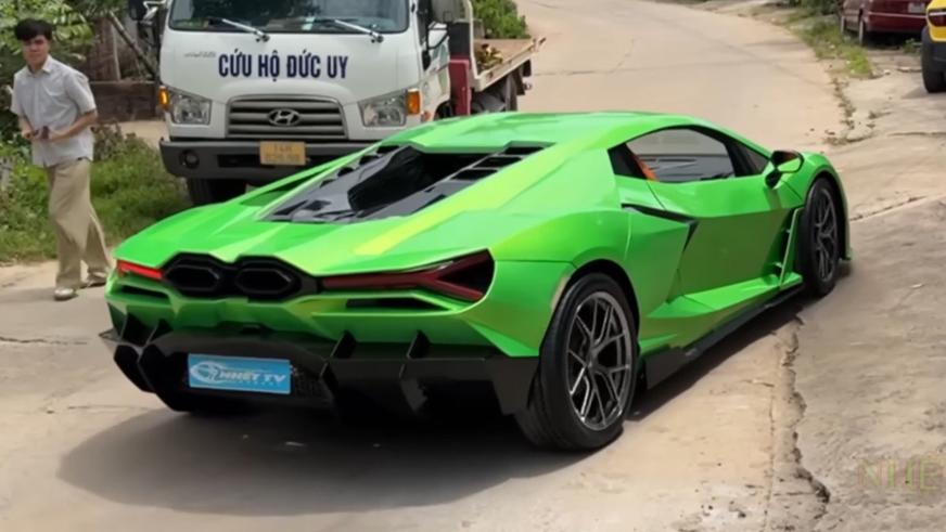 Реплику Lamborghini из старого Nissan создали во Вьетнаме