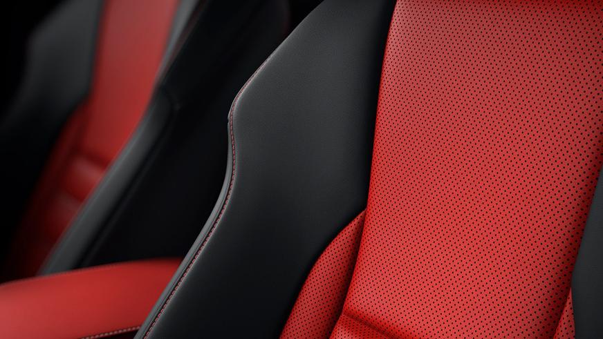 Lexus обновила седан IS