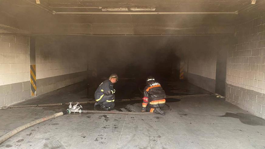 Шесть автомобилей сгорели в подземном паркинге в Астане