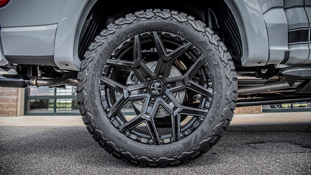 Shelby посвятила 800-сильный Ford F-150 своему основателю