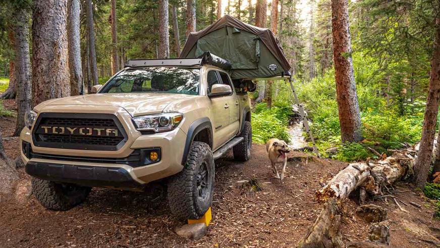 Как организовать домик на колёсах: от палатки на крышу до прицепа-дачи