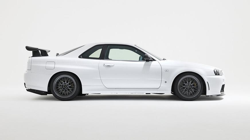 Японское ателье предложило рестомоды на базе Nissan Skyline GT-R