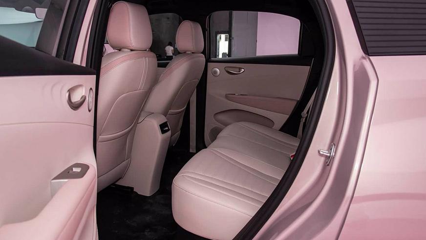 BYD Seagull сменил передний привод на задний и стал крупнее