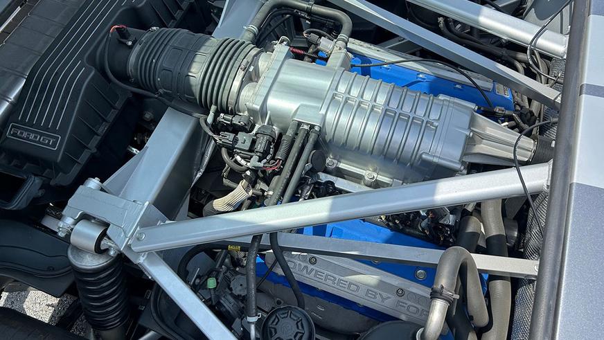 За старый Ford GT заплатили больше, чем стоят два новых Porsche 911 Turbo