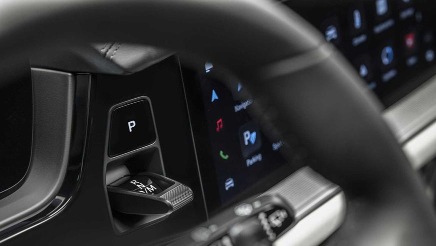 Сколько стоит обновлённый Porsche Cayenne в Казахстане